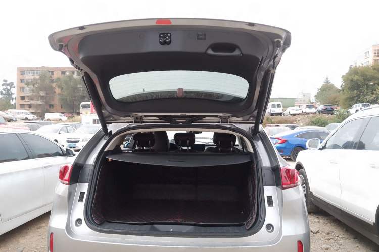Used Wey VV7 2017 2.0T Ultra-Luxury Version Trunk