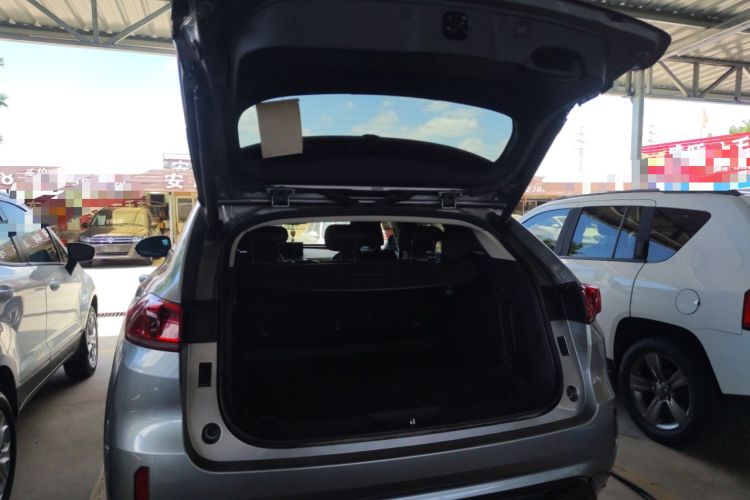 Used Wey VV7 2017 2.0T Flagship Model Trunk