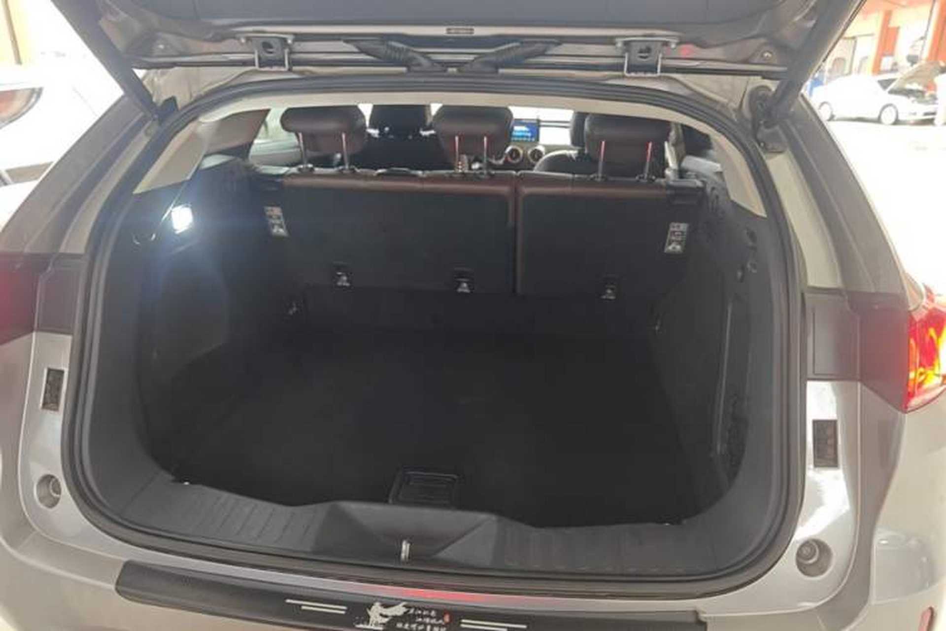 Used Wey VV7 2017 2.0T Flagship Model Trunk