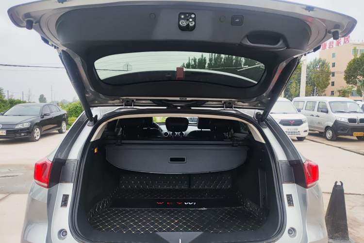 Used Wey VV7 2017 2.0T Ultra-Luxury Version Trunk