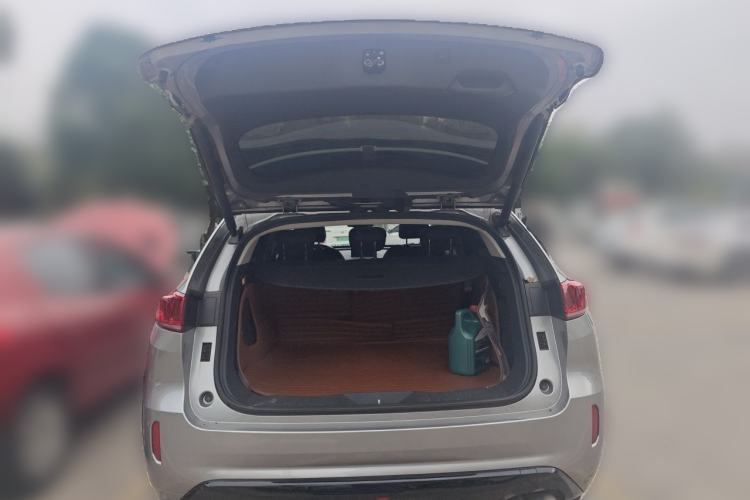 Used Wey VV7 2017 2.0T Flagship Model Trunk