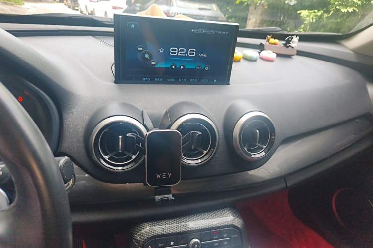 Used Wey VV7 2017 2.0T Ultra-Luxury Version Audio And AC Panel