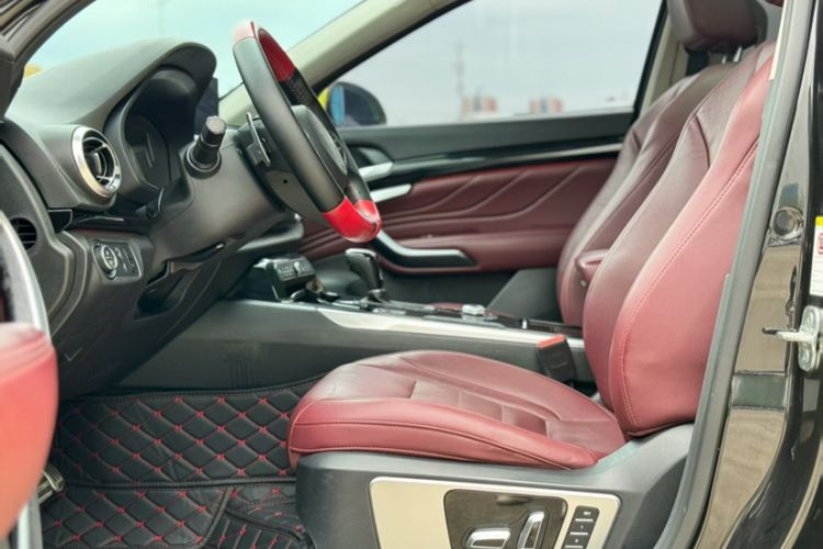 Used Wey VV7 2017 2.0T Flagship Model Interior 2