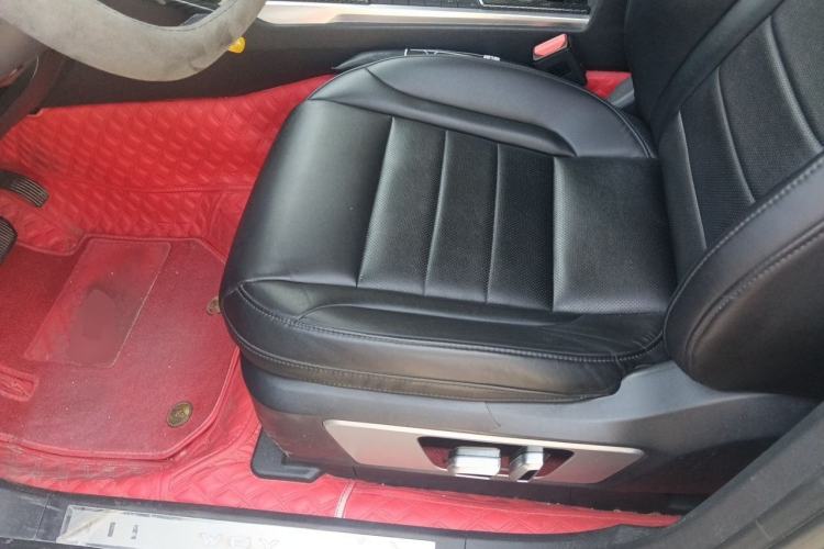 Used Wey VV7 2017 2.0T Ultra-Luxury Version Left Front Seat