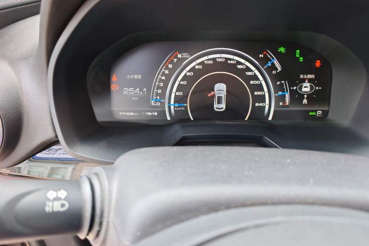 Used Wey VV7 2017 2.0T Flagship Model Odometer Close Up