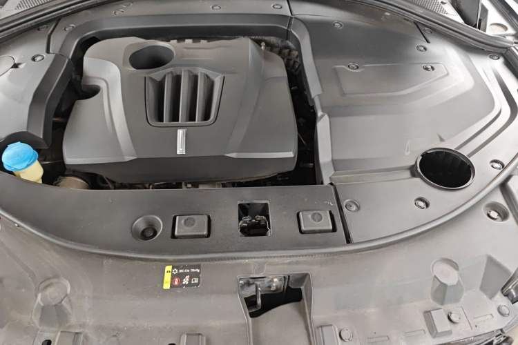 Used Wey VV7 2017 2.0T Flagship Model Engine Bay