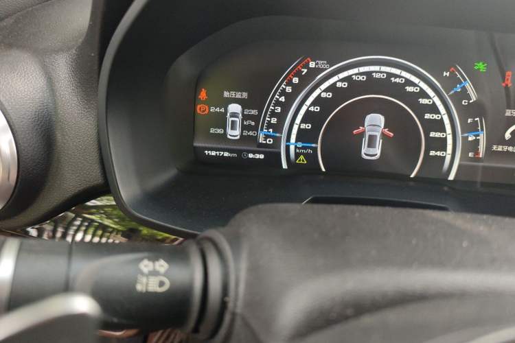 Used Wey VV7 2017 2.0T Ultra-Luxury Version Odometer Close Up