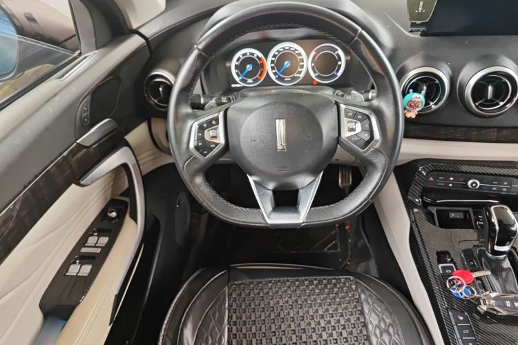Used Wey VV7 2017 2.0T Flagship Model Steering Wheel