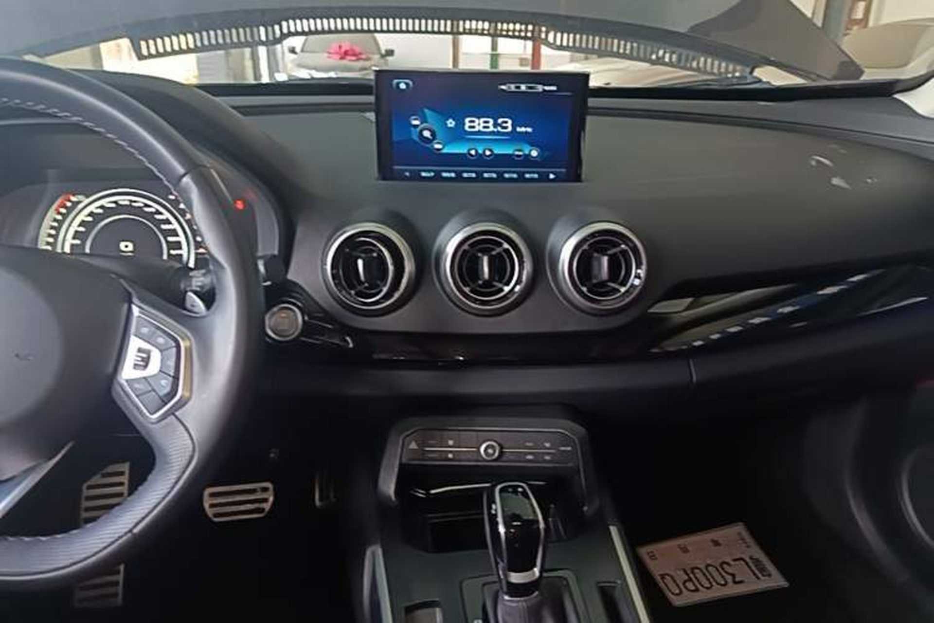 Used Wey VV7 2017 2.0T Ultra-Luxury Version Audio And AC Panel