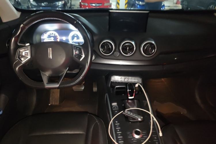 Used Wey VV7 2017 2.0T Ultra-Luxury Version Center Console