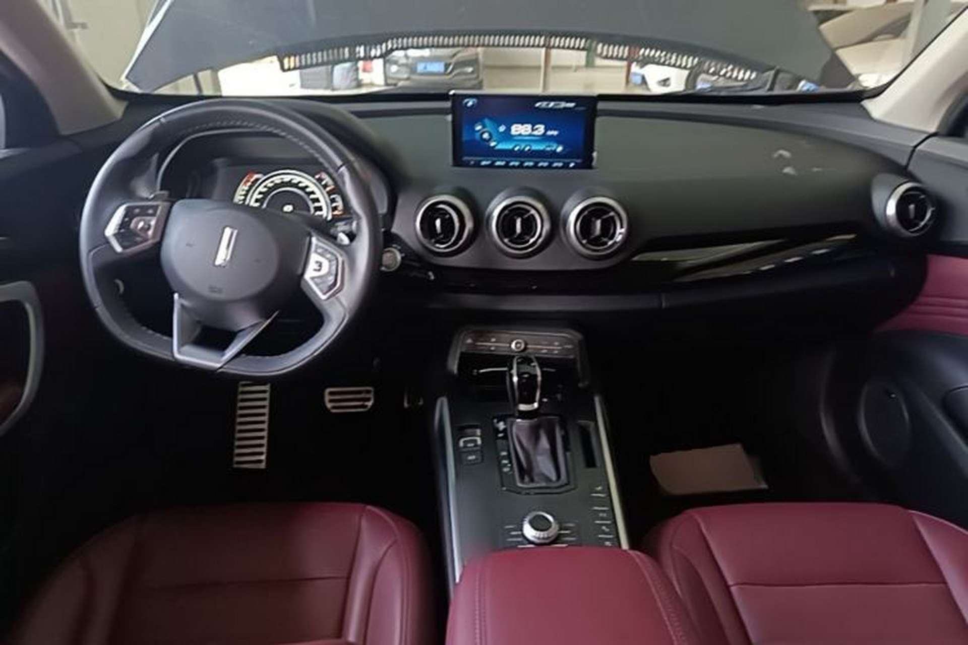 Used Wey VV7 2017 2.0T Ultra-Luxury Version Center Console