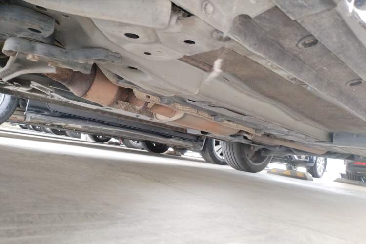 Used Wey VV7 2017 2.0T Flagship Model Chassis Front Left