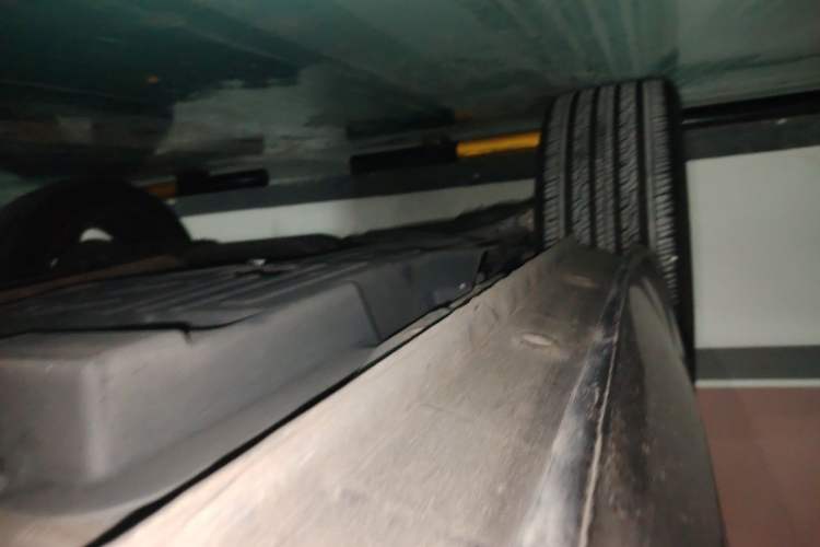 Used Wey VV7 2017 2.0T Flagship Model Chassis Rear Right