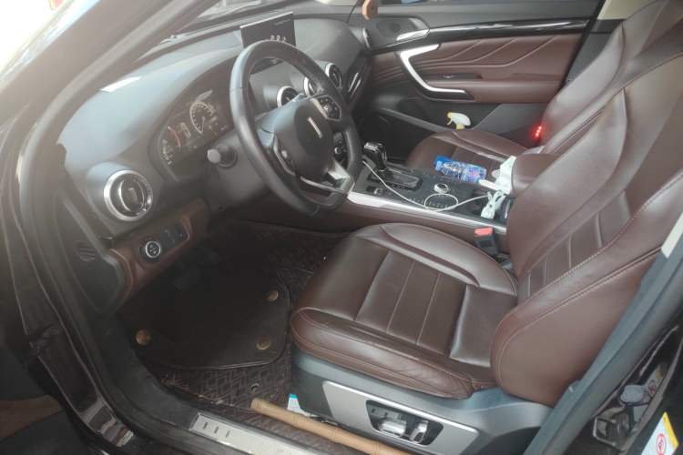 Used Wey VV7 2017 2.0T Ultra-Luxury Version Driver Seat