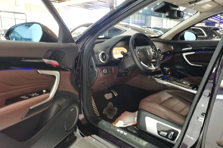 Used Wey VV7 2017 2.0T Flagship Model Driver Seat