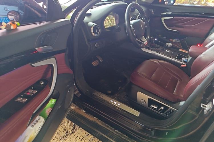 Used Wey VV7 2017 2.0T Flagship Model Driver Seat