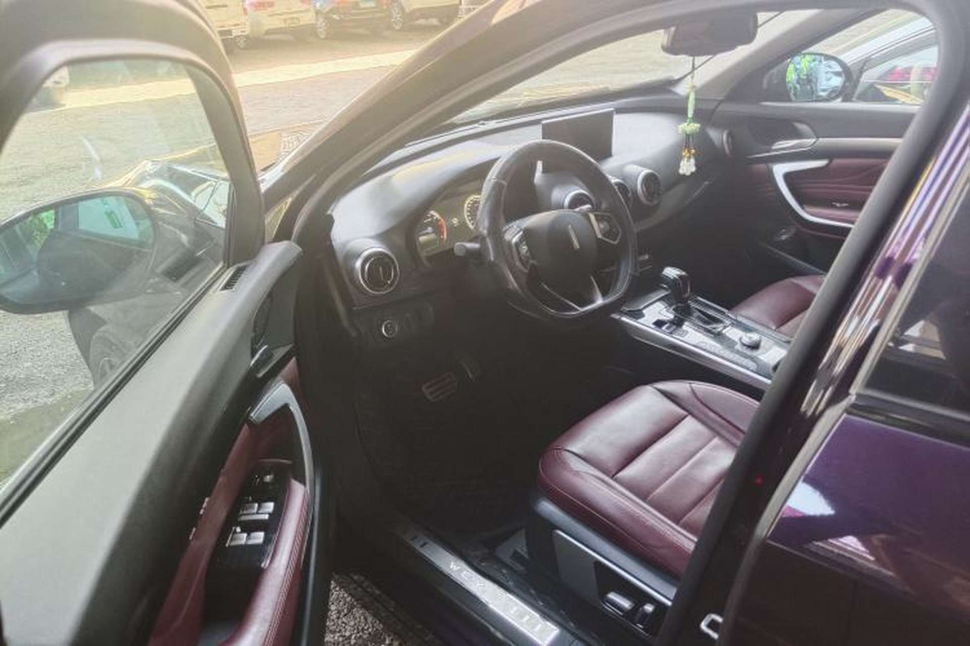 Used Wey VV7 2017 2.0T Flagship Model Driver Seat