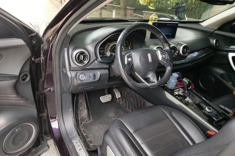 Used Wey VV7 2017 2.0T Flagship Model Driver Seat