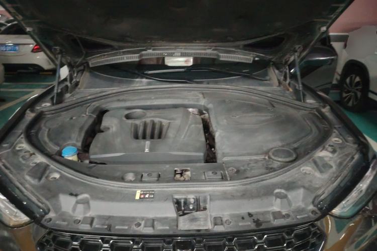 Used Wey VV7 2017 2.0T Flagship Model Engine Bay