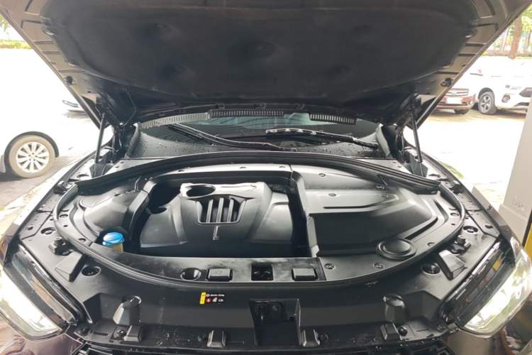 Used Wey VV7 2017 2.0T Flagship Model Engine Bay