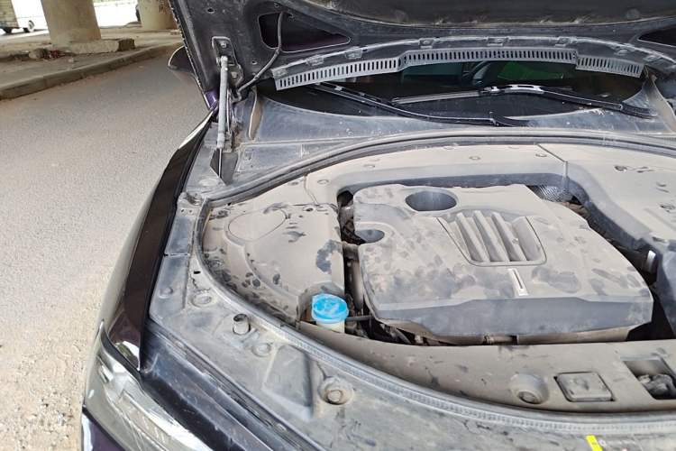 Used Wey VV7 2017 2.0T Flagship Model Engine Bay Right