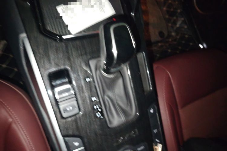 Used Wey VV7 2017 2.0T Flagship Model Gear Lever