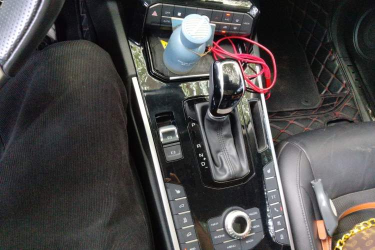 Used Wey VV7 2017 2.0T Flagship Model Gear Lever