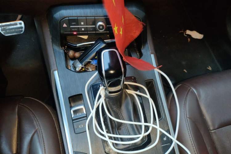 Used Wey VV7 2017 2.0T Flagship Model Gear Lever