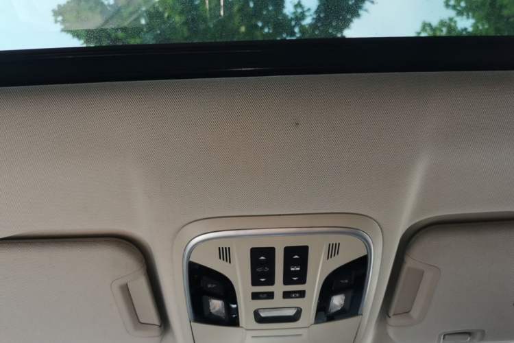 Used Wey VV7 2017 2.0T Flagship Model Headliner