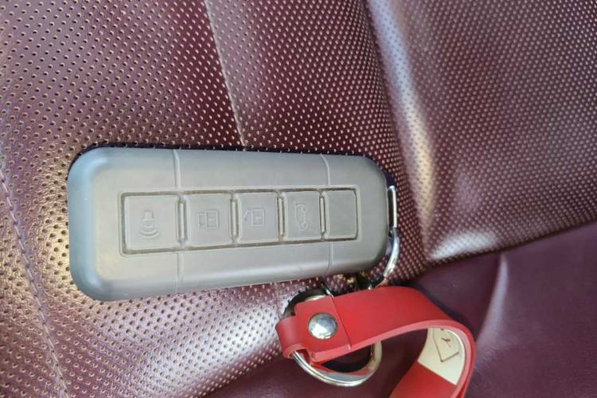 Used Wey VV7 2017 2.0T Flagship Model Interior 1