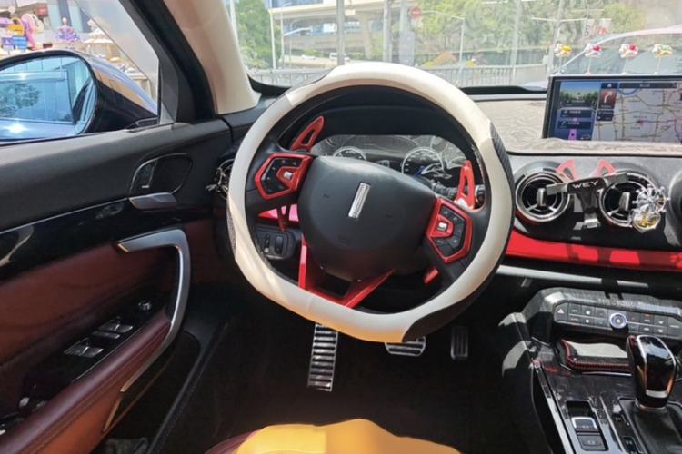 Used Wey VV7 2017 2.0T Flagship Model Interior 3