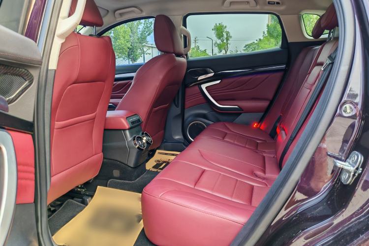 Used Wey VV7 2017 2.0T Flagship Model Interior 4