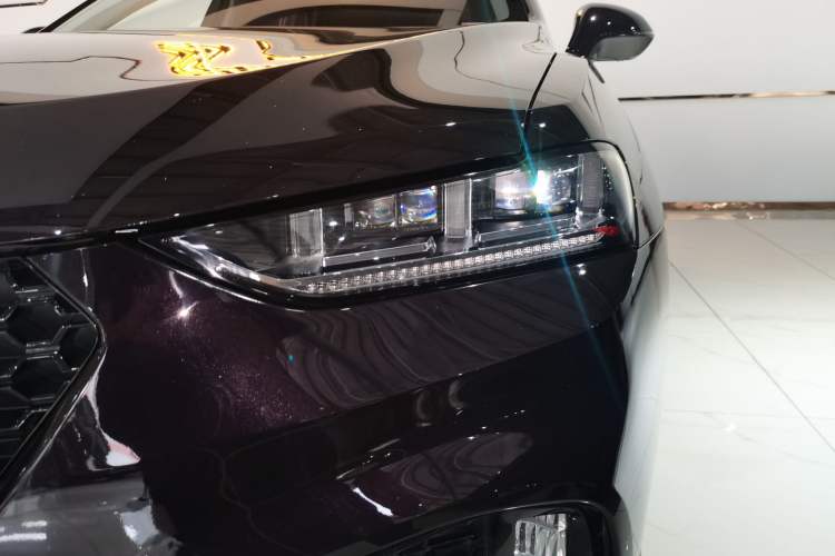 Used Wey VV7 2017 2.0T Flagship Model Left Front Headlight