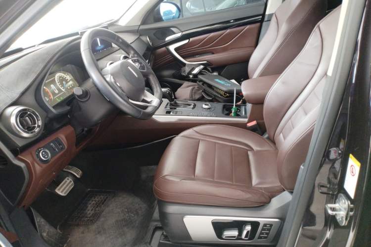 Used Wey VV7 2017 2.0T Flagship Model Left Front Seat