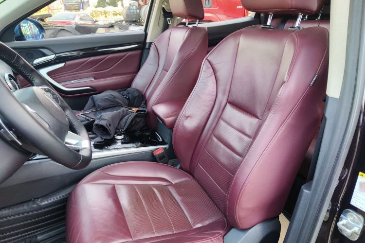 Used Wey VV7 2017 2.0T Flagship Model Left Front Seat