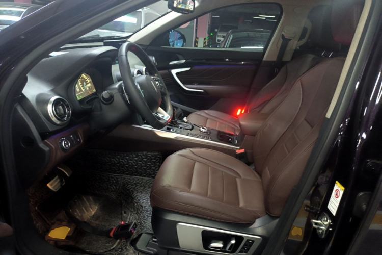 Used Wey VV7 2017 2.0T Flagship Model Left Front Seat