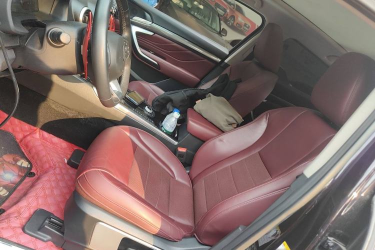 Used Wey VV7 2017 2.0T Flagship Model Left Front Seat