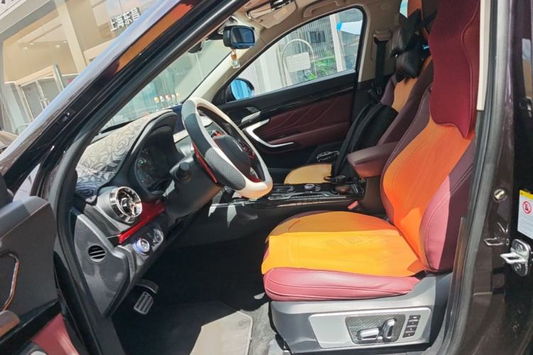 Used Wey VV7 2017 2.0T Flagship Model Left Front Seat