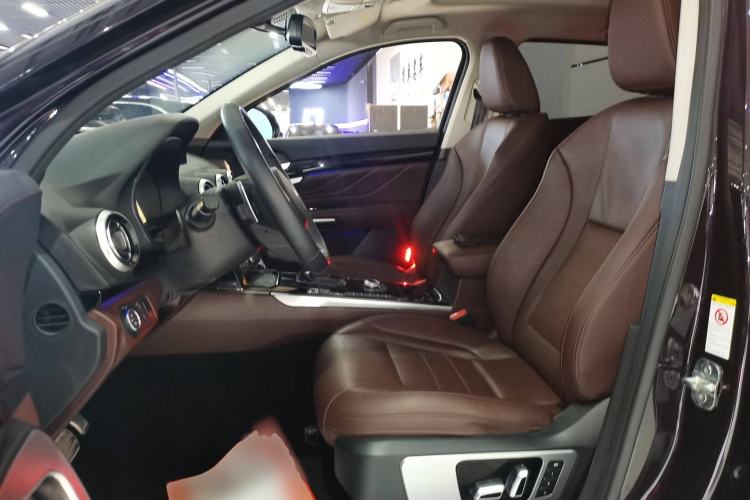 Used Wey VV7 2017 2.0T Flagship Model Left Front Seat