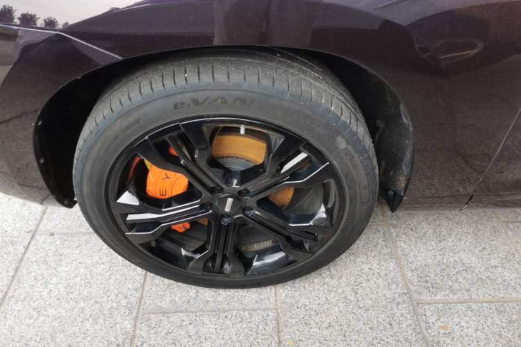 Used Wey VV7 2017 2.0T Flagship Model Left Front Wheel Hub
