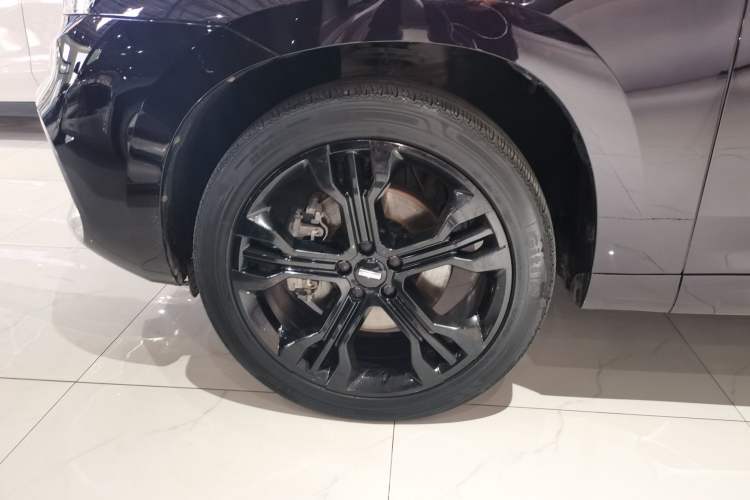 Used Wey VV7 2017 2.0T Flagship Model Left Front Wheel Hub