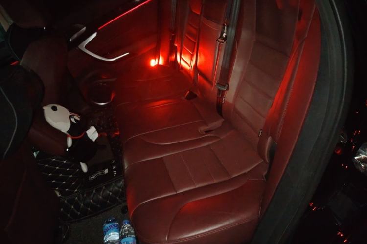 Used Wey VV7 2017 2.0T Flagship Model Left Rear Seat