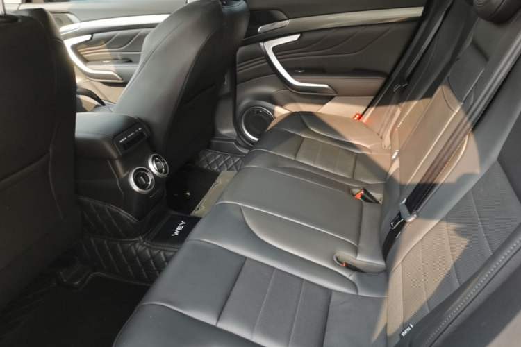 Used Wey VV7 2017 2.0T Flagship Model Left Rear Seat