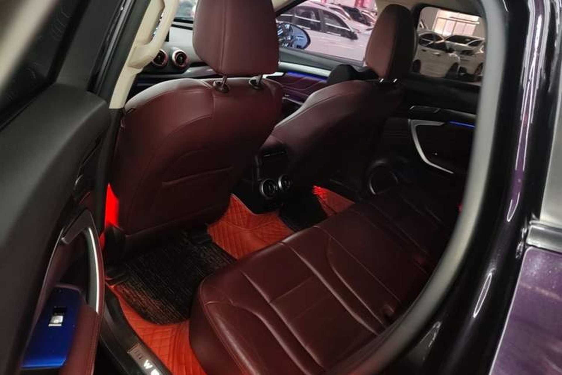 Used Wey VV7 2017 2.0T Flagship Model Left Rear Seat