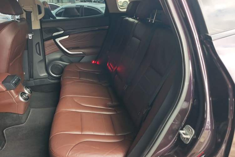 Used Wey VV7 2017 2.0T Flagship Model Left Rear Seat