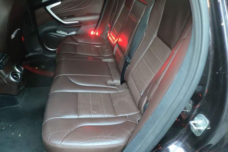 Used Wey VV7 2017 2.0T Flagship Model Left Rear Seat