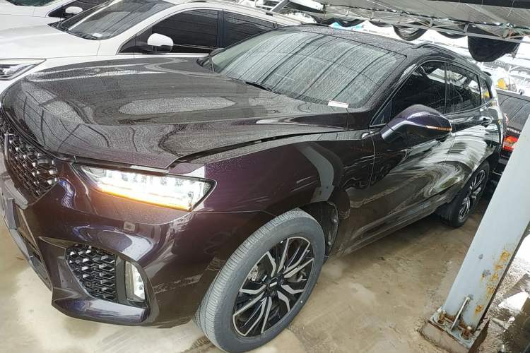 Used Wey VV7 2017 2.0T Ultra-Luxury Version Left Side