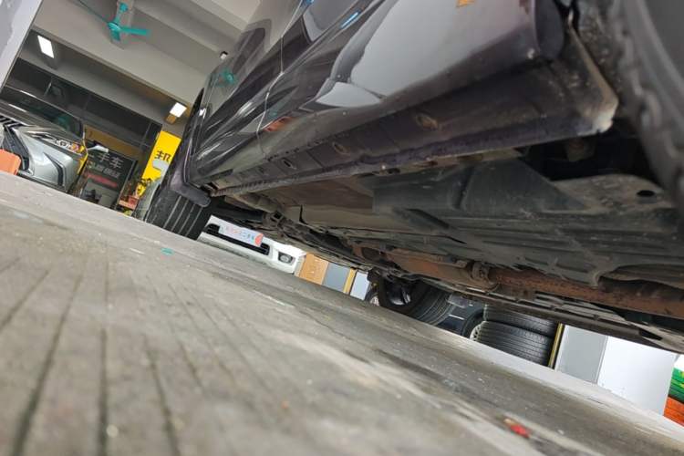 Used Wey VV7 2017 2.0T Flagship Model Left Side Sill