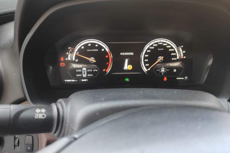 Used Wey VV7 2017 2.0T Ultra-Luxury Version Odometer Close Up