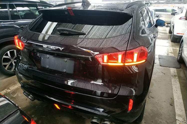 Used Wey VV7 2017 2.0T Ultra-Luxury Version Rear Right 45 Deg